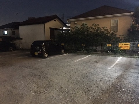 たま家の駐車場