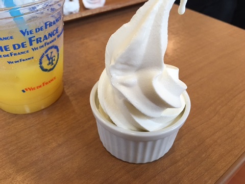 ヴィドフランス永山店の子供用食べ放題セットについているソフトクリーム